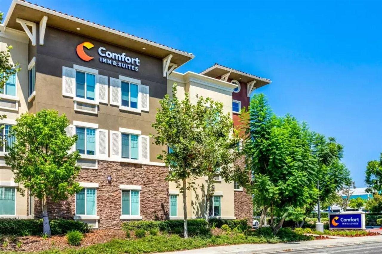 Comfort Inn&Suites Near Ontario Airport Exterior foto