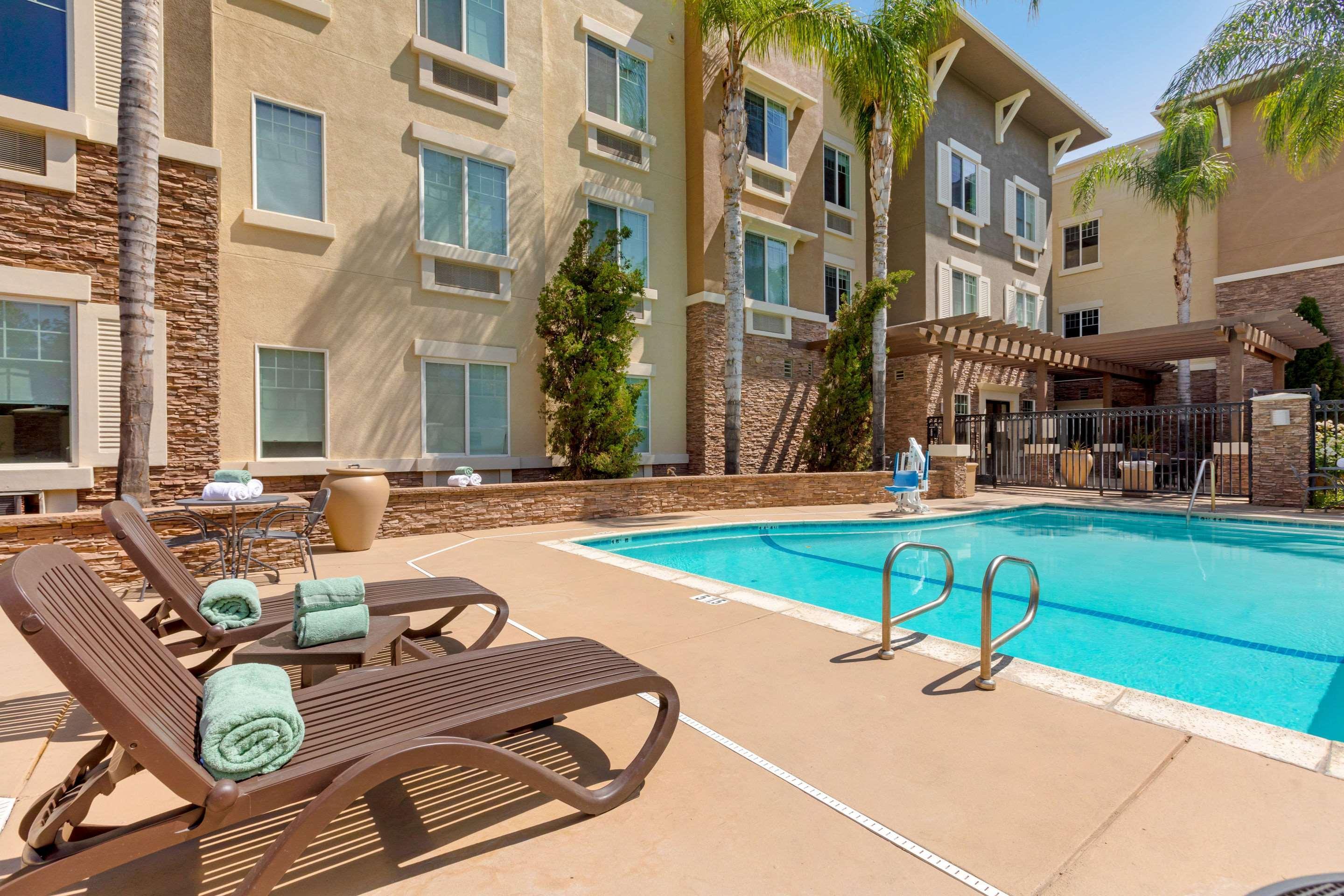 Comfort Inn&Suites Near Ontario Airport Exterior foto