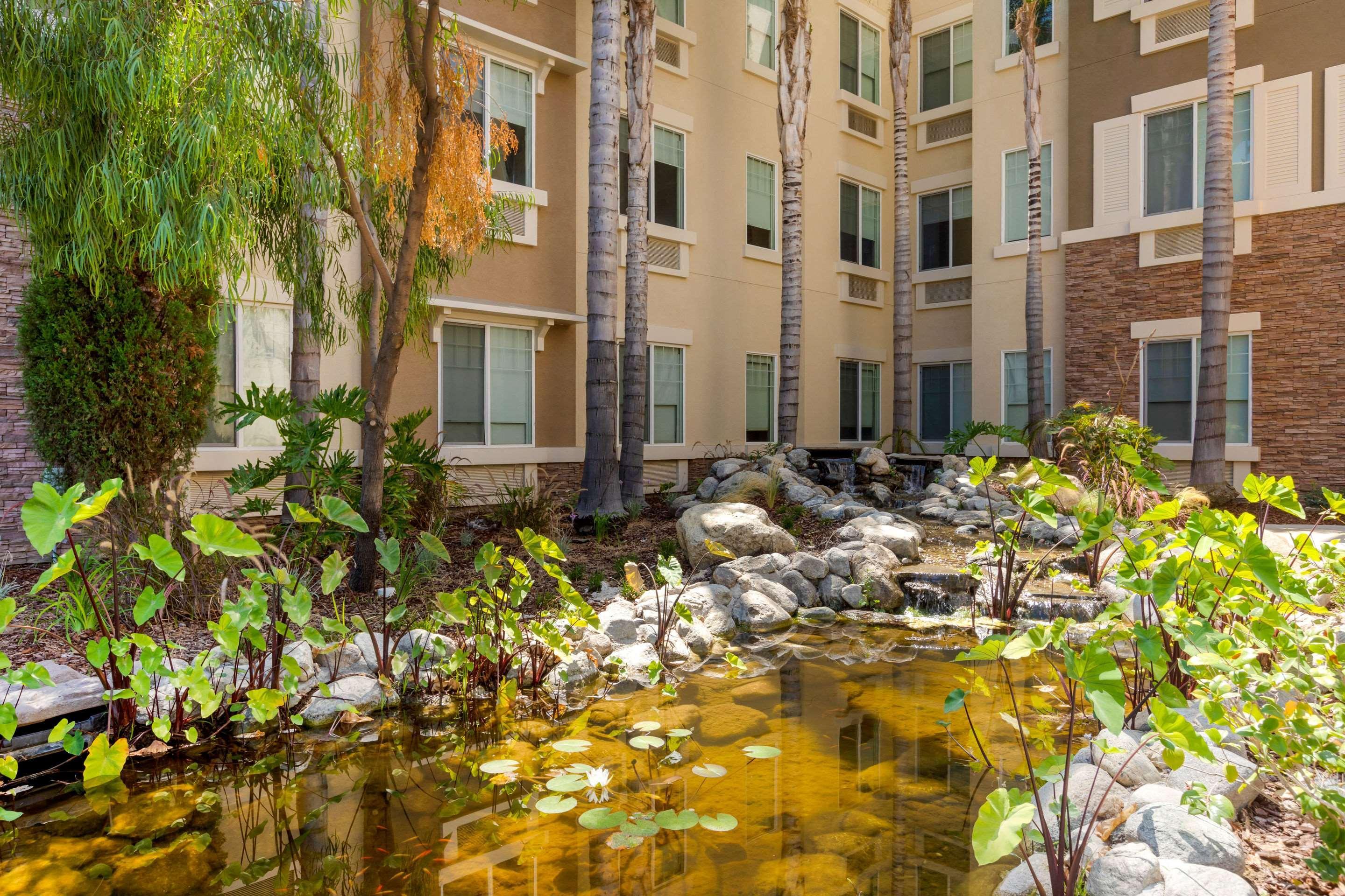 Comfort Inn&Suites Near Ontario Airport Exterior foto