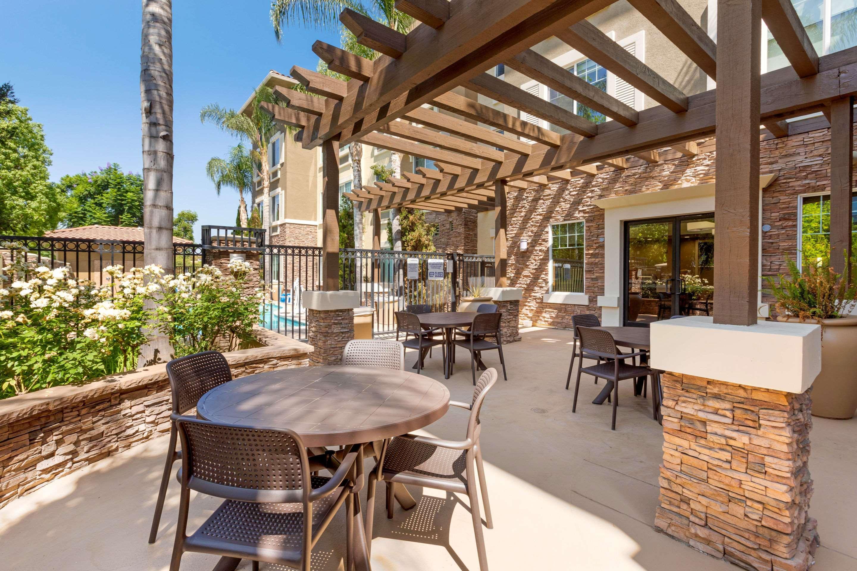 Comfort Inn&Suites Near Ontario Airport Exterior foto